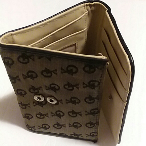 XOXO Bags Xoxo Trifold Wallet Poshmark